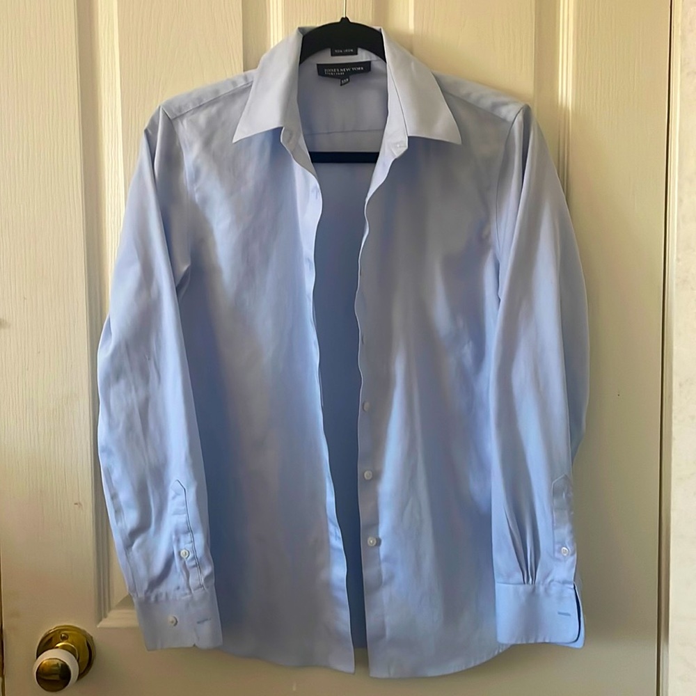 Jones New York signature non-iron button up shirt
